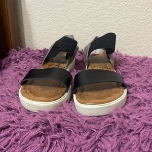 Elastic Band Sandals